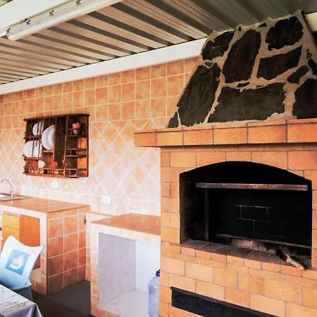 Semesterbostad Live La Victoria Carril - Casa Acogedora Y Familiar Con Terraza Completa