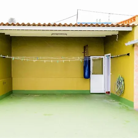 Live La Victoria Carril - Casa Acogedora Y Familiar Con Terraza Completa Semesterbostad La Victoria de Acentejo