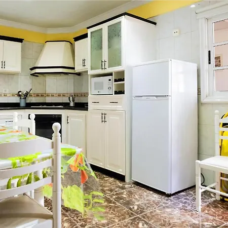 Semesterbostad Live La Victoria Carril - Casa Acogedora Y Familiar Con Terraza Completa